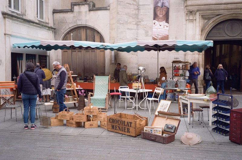 Koningsdag op de vrijmarkt: € 212 voor spullen die niet mee hoefden